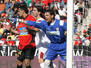 El Sevilla estrecha el cerco al objetivo